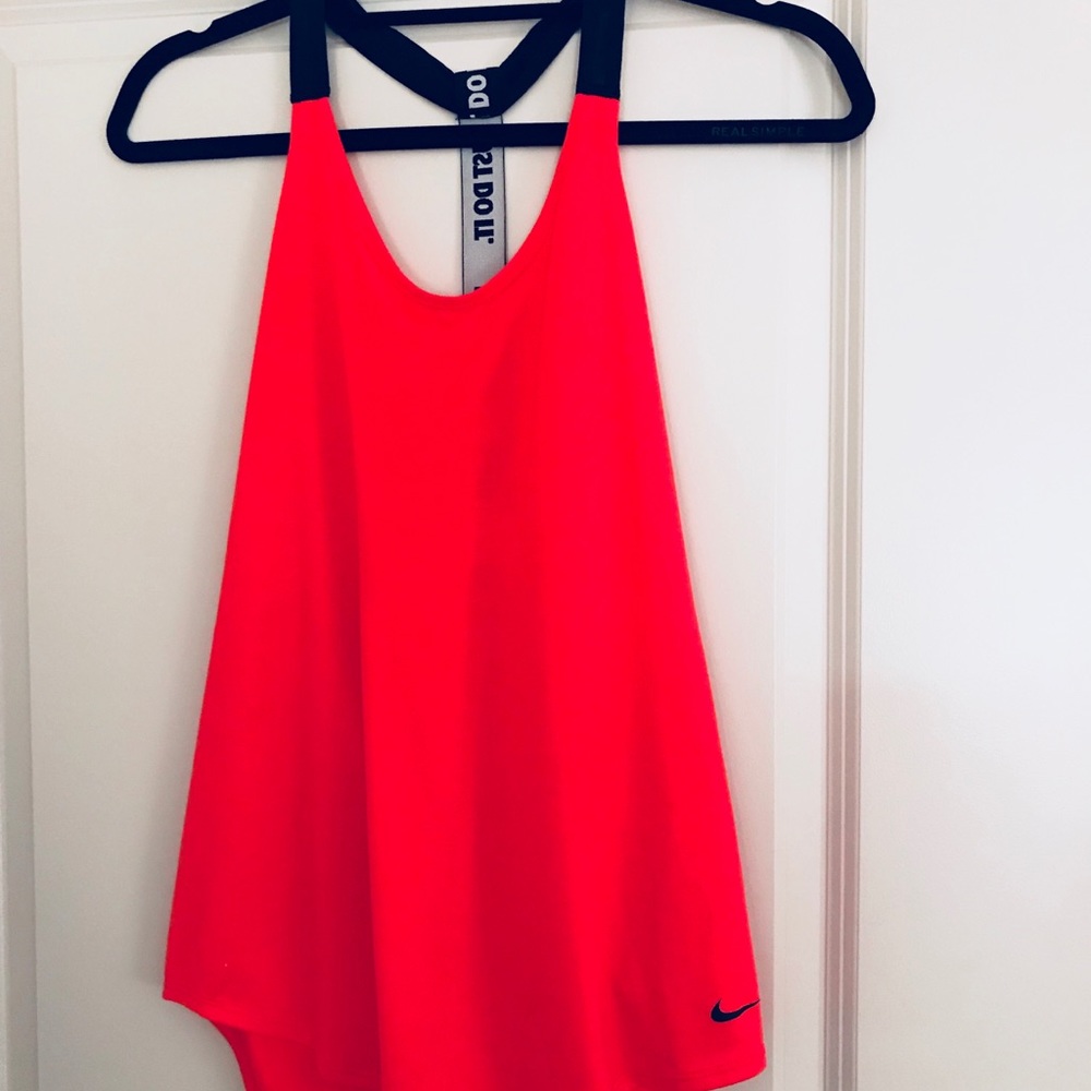 Nike Tank, brand new without tags